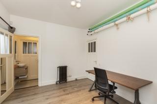 Furnished Apartment with Large Terrace - Image 27