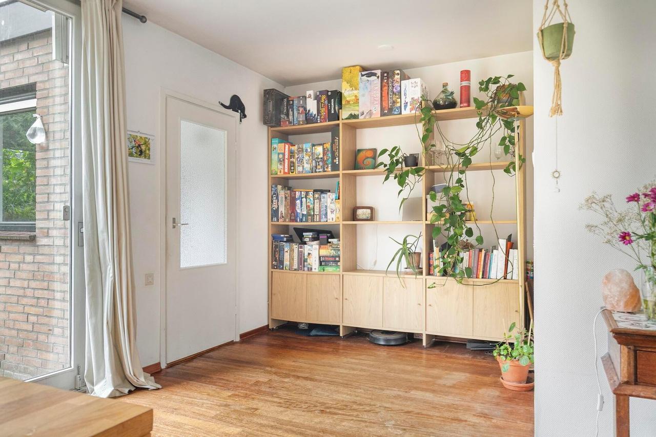 Corner house with 4 bedrooms by the park - Image 12