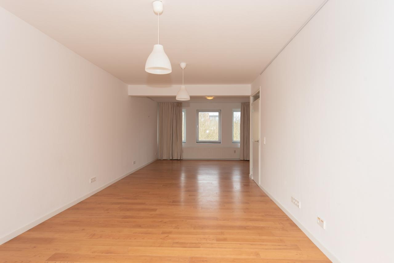 87 m² apartment with two balconies - Image 8