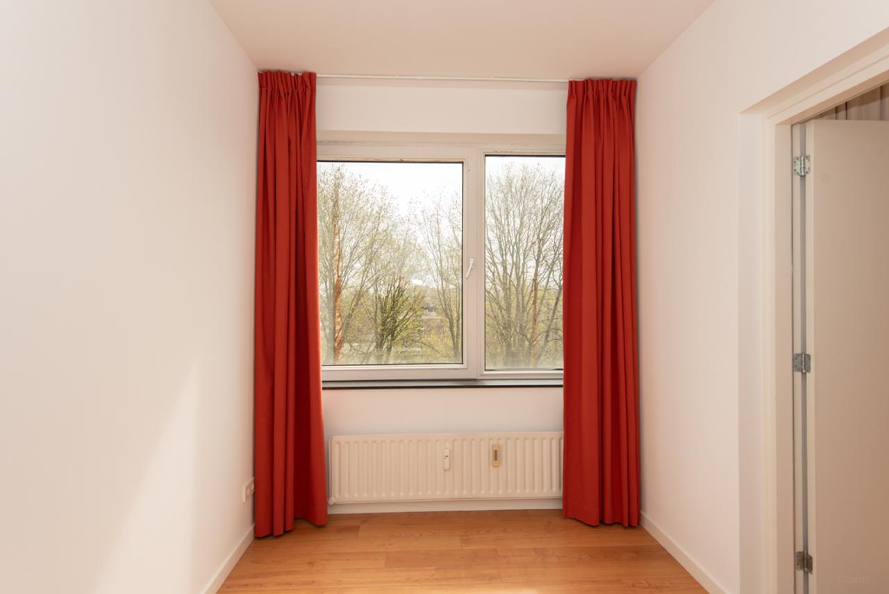 87 m² apartment with two balconies - Image 9