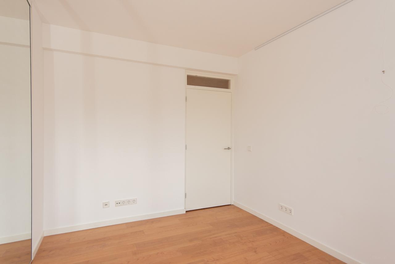 87 m² apartment with two balconies - Image 12