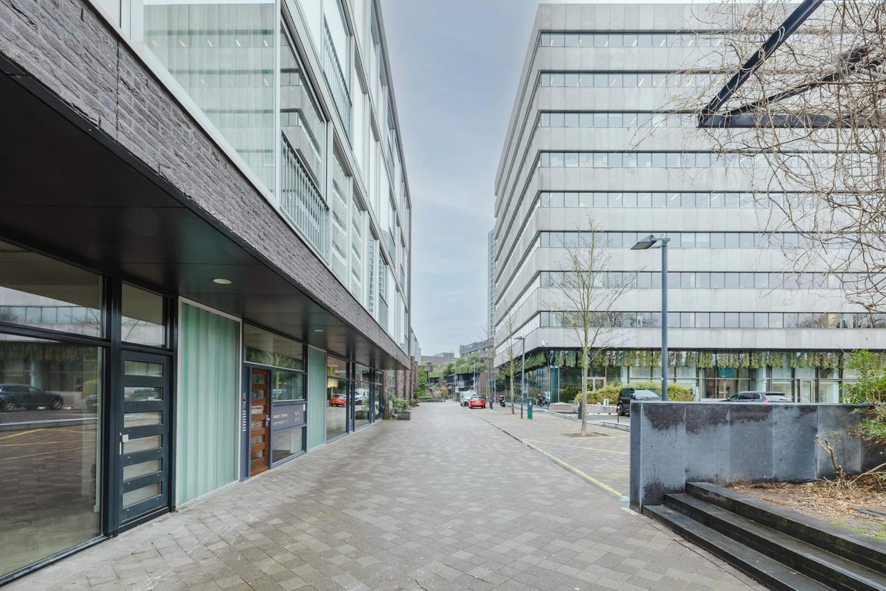 146 m² appartement met balkon in centrum - Afbeelding 2
