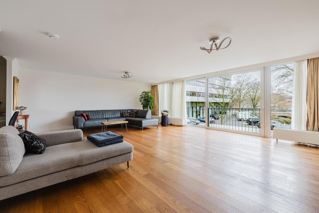 146 m² appartement met balkon in centrum - Afbeelding 9