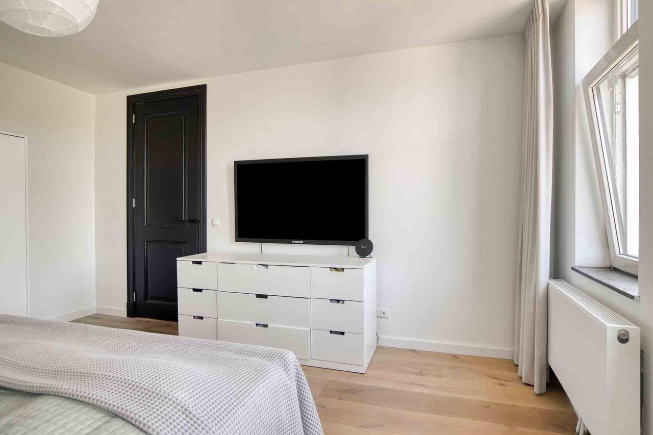 146 m², 4 bedrooms & terrace - Image 18