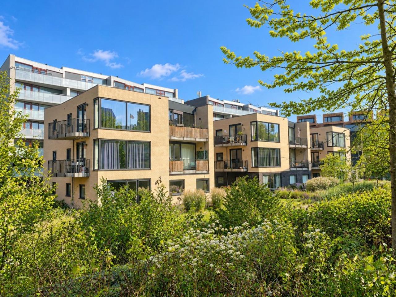 Wonen naast station Apeldoorn met balkon - Afbeelding 1