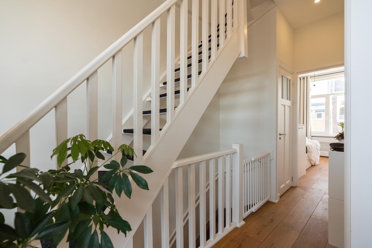 120 m² Home with 4 Bedrooms in Scheveningen - Image 9