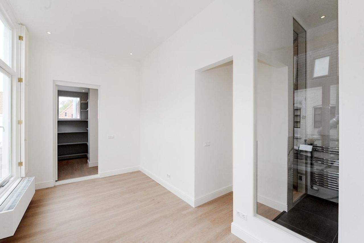 110 m² apartment with 2 bathrooms - Image 9