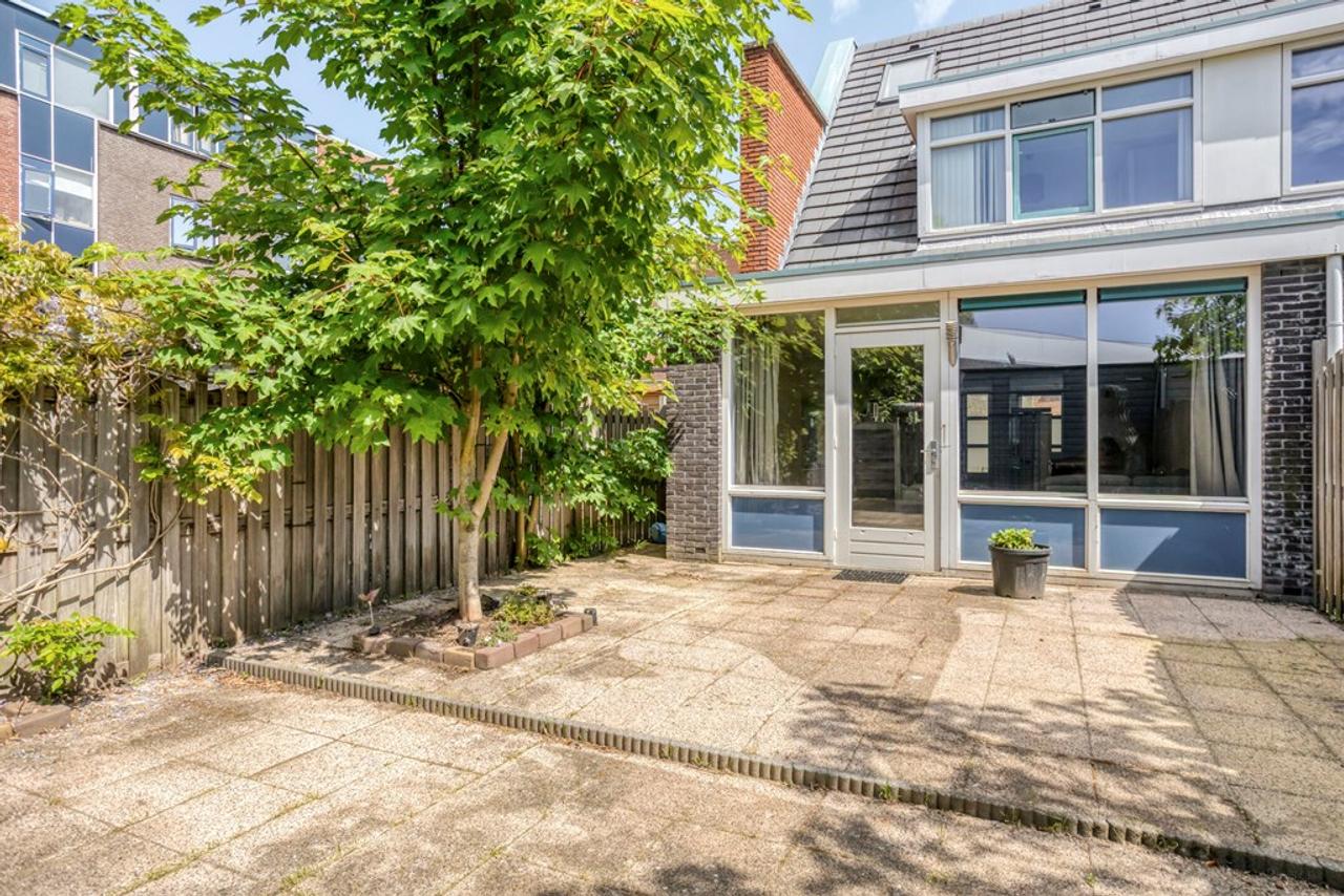 Furnished home with garden and energy label A - Image 25
