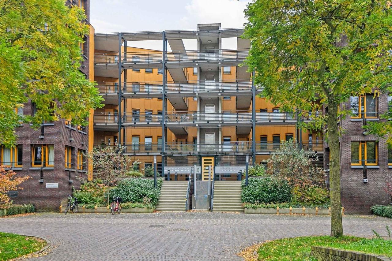 90 m² A-rated apartment in Zwolle - Image 1