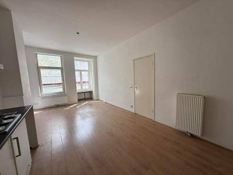 3 slaapkamers met balkon in Amsterdam-Oost - Afbeelding 3