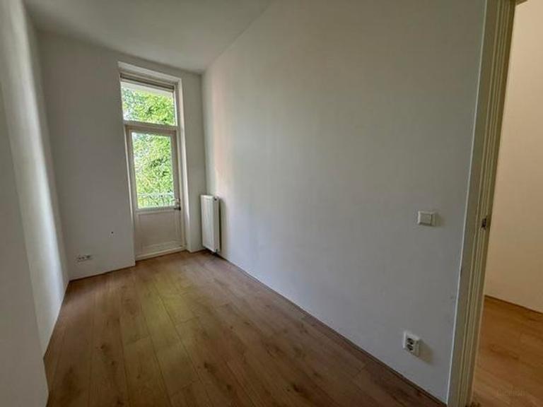 3 slaapkamers met balkon in Amsterdam-Oost - Afbeelding 6