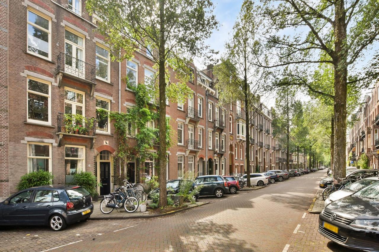 143 m² Apartment with Garden in Museum Quarter - Image 1