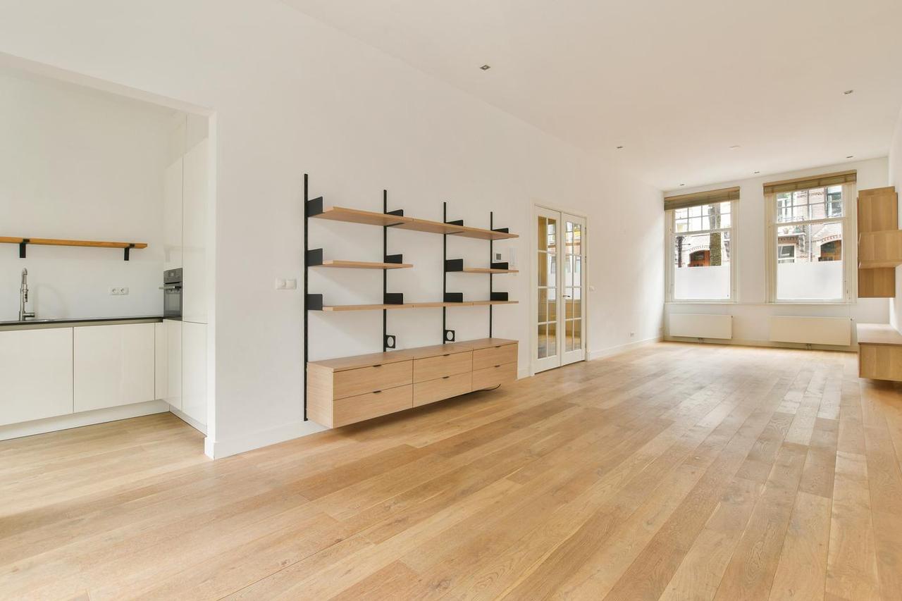 143 m² Apartment with Garden in Museum Quarter - Image 2
