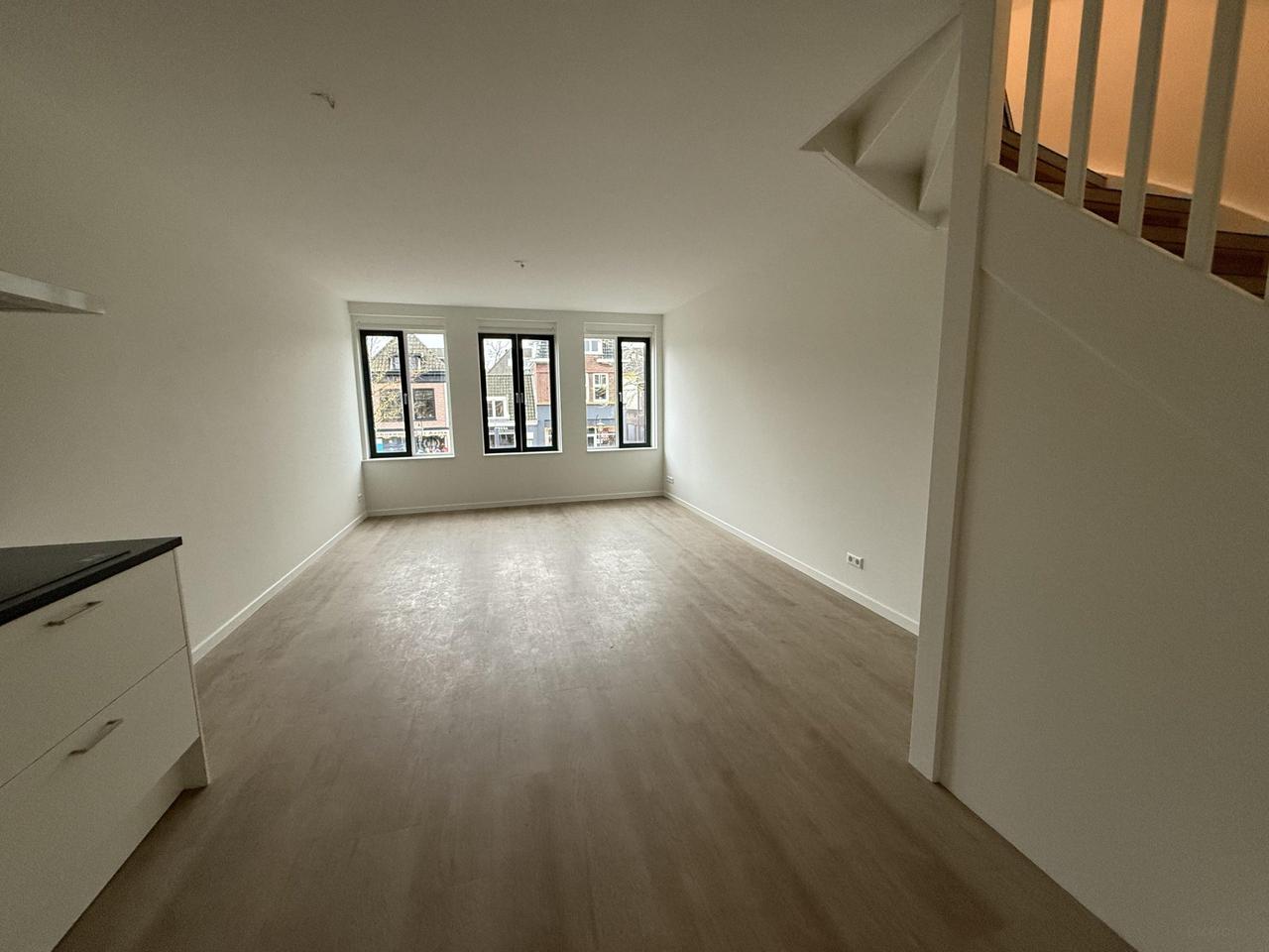 New 2-Bedroom Apartment with Roof Terrace - Image 3
