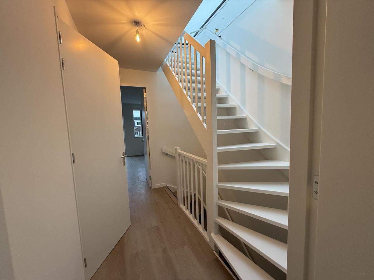 New 2-Bedroom Apartment with Roof Terrace - Image 14