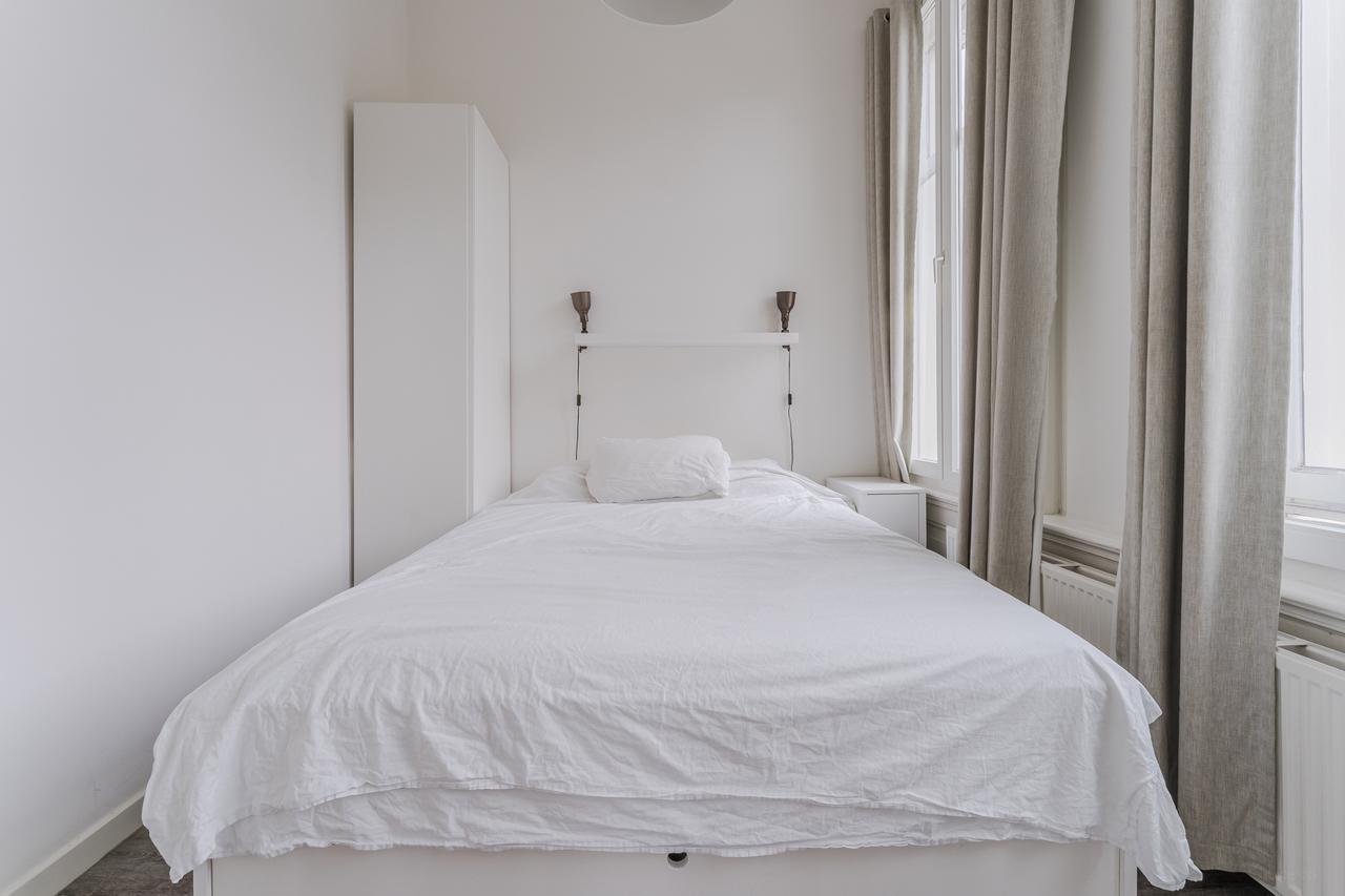 Furnished 1-Bedroom Apartment on Grote Markt - Image 7
