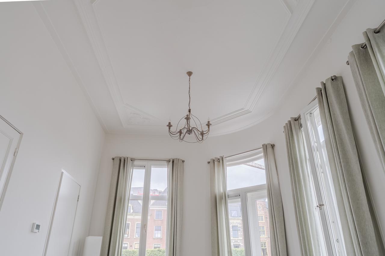 Furnished 1-Bedroom Apartment on Grote Markt - Image 9