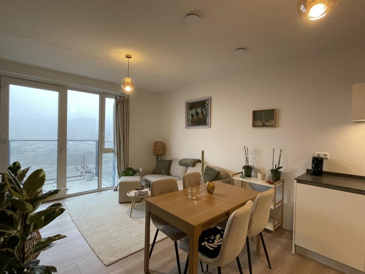 Gas-Free 2-Room Apartment with Balcony - Image 3