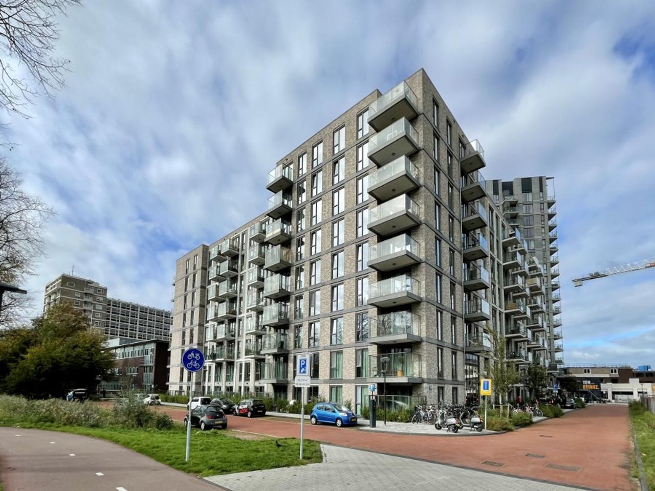 New Two-Bedroom Apartment with Balcony in Leiden - Image 1