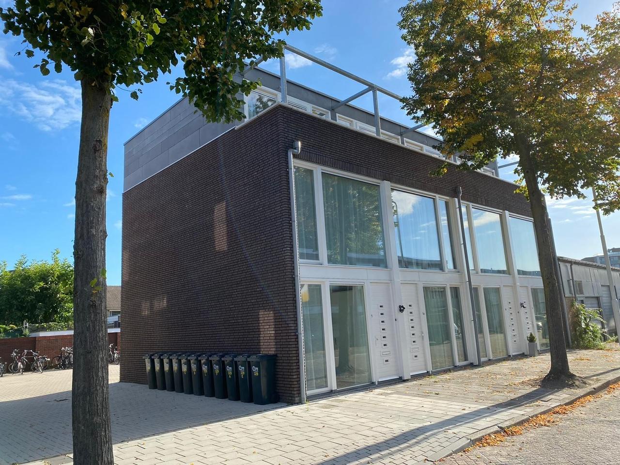 Live-Work Studio Home in Woensel - Image 1