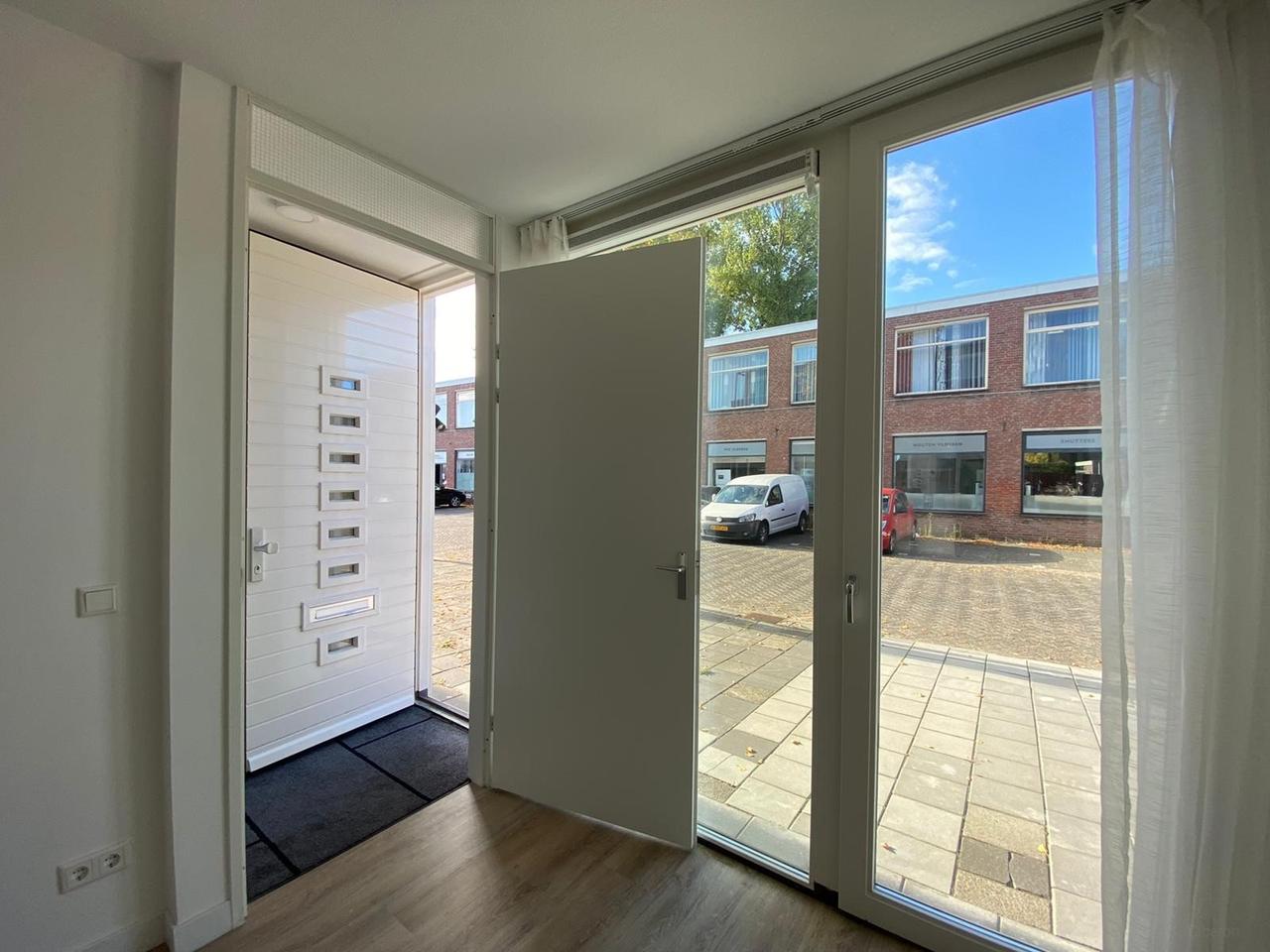 Live-Work Studio Home in Woensel - Image 3