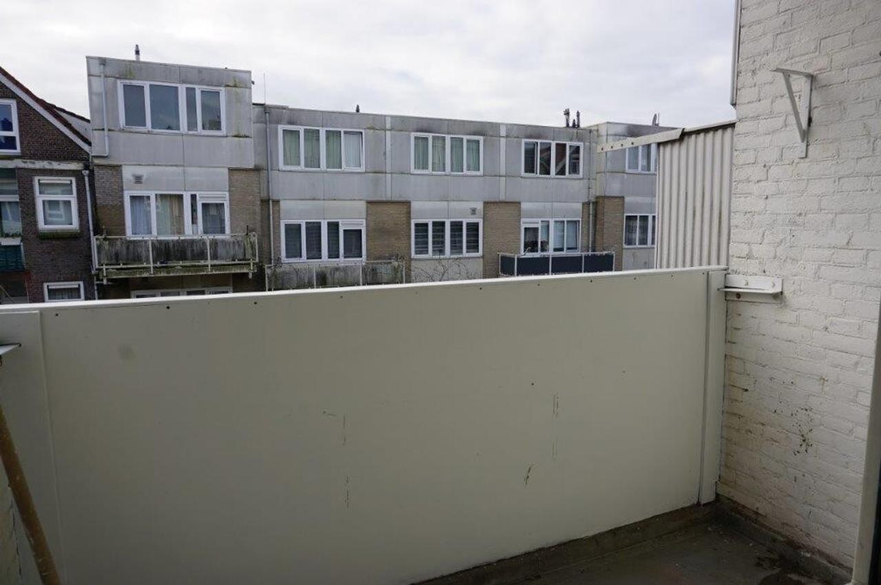 100 m² appartement met twee balkons - Afbeelding 7