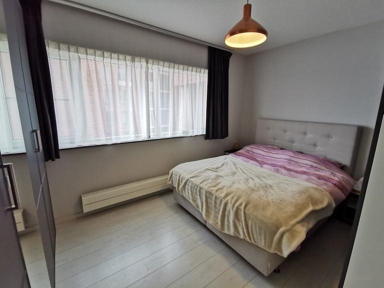 Furnished 2-bedroom apartment with balcony - Image 7