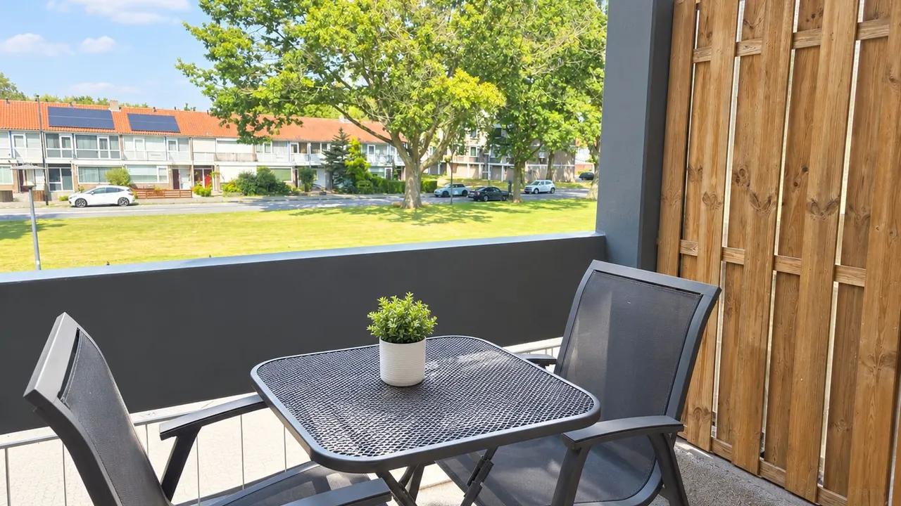 115 m² duplex apartment with 4 bedrooms - Image 9