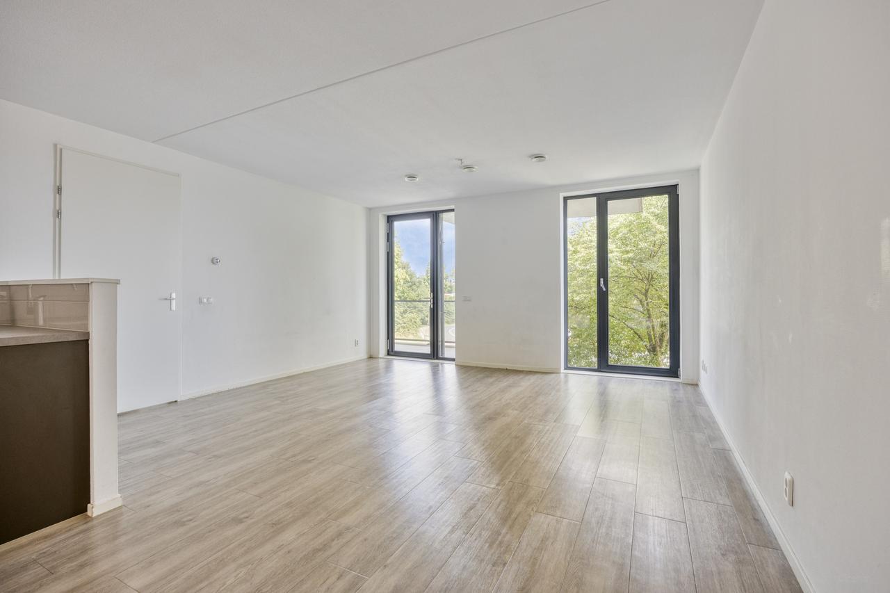 90 m² appartement met balkon en parkeren - Afbeelding 3