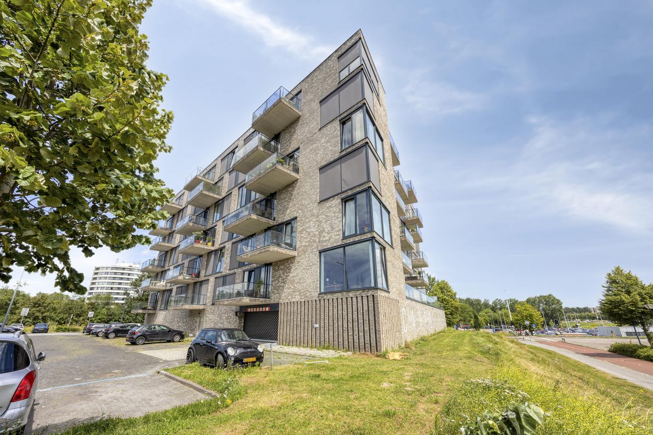 90 m² appartement met balkon en parkeren - Afbeelding 11