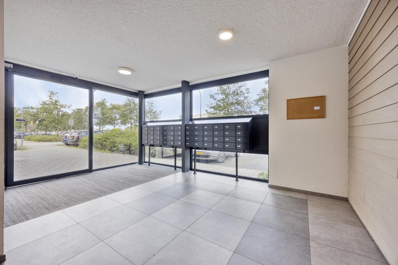90 m² appartement met balkon en parkeren - Afbeelding 13