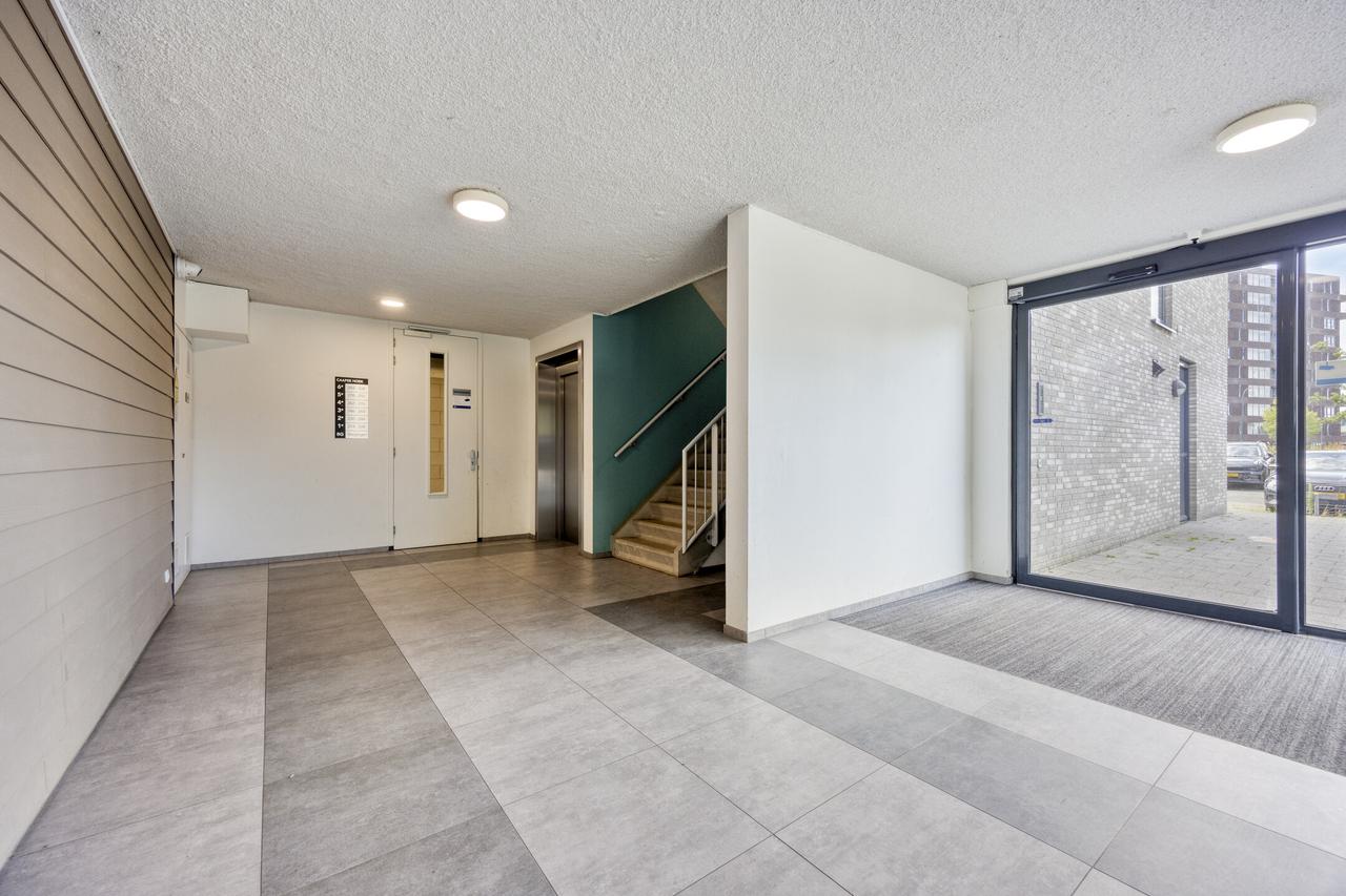 90 m² appartement met balkon en parkeren - Afbeelding 14
