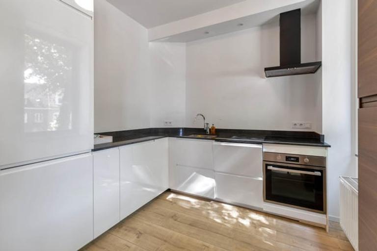 Furnished apartment with rooftop terrace - Image 11