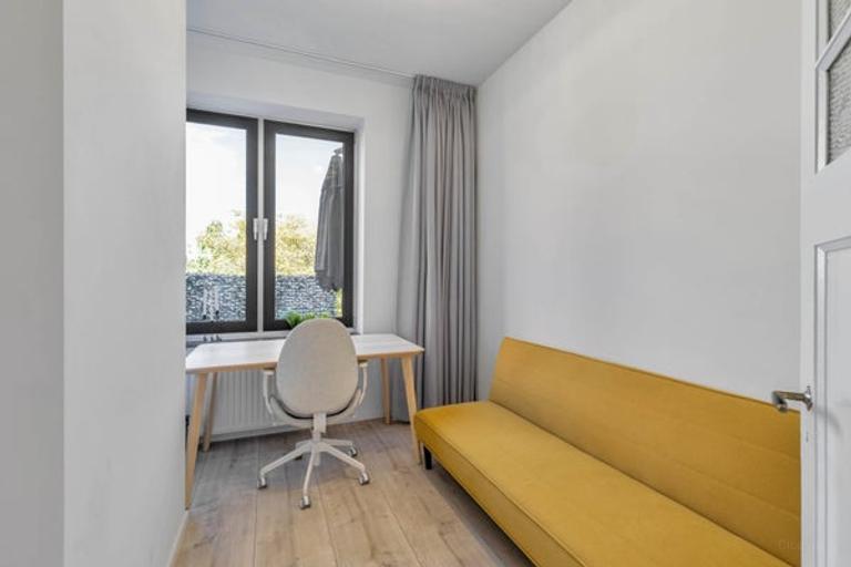 Furnished apartment with rooftop terrace - Image 14