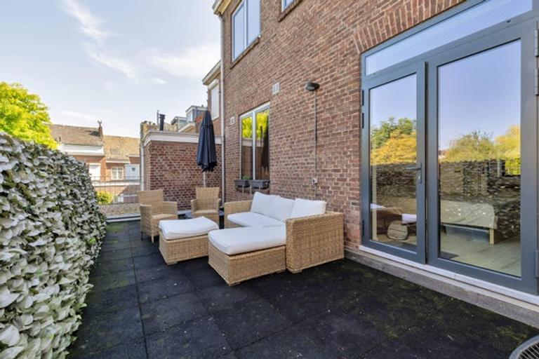 Furnished apartment with rooftop terrace - Image 22