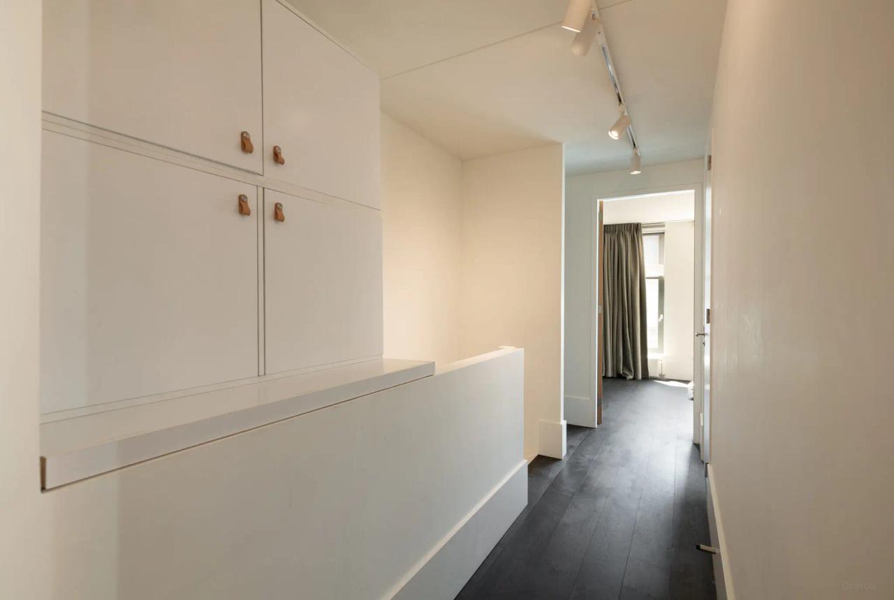 Gemeubileerd 3-slaapkamerappartement De Pijp - Afbeelding 21