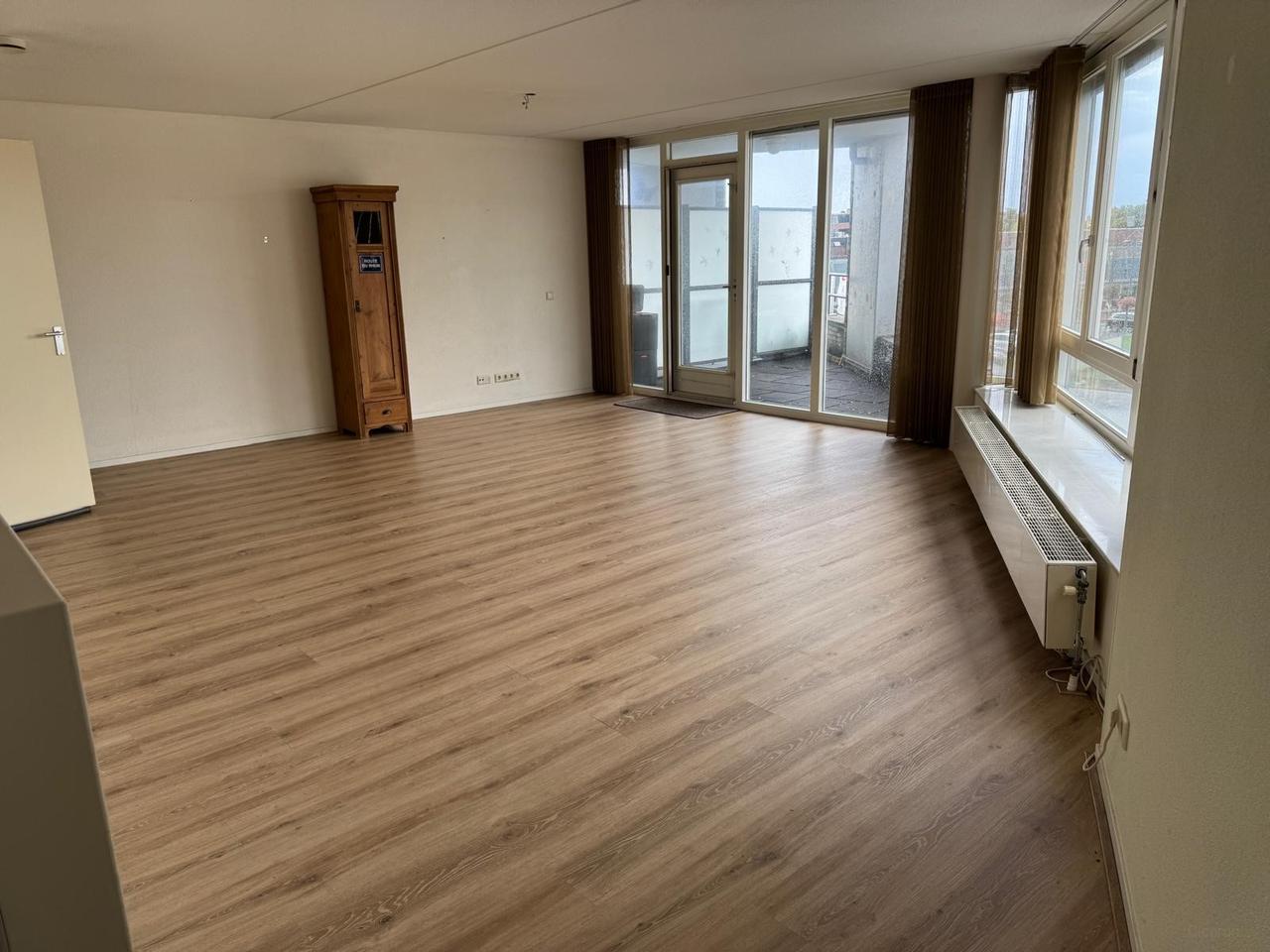 105 m² apartment with west-facing balcony in Woerden - Image 3