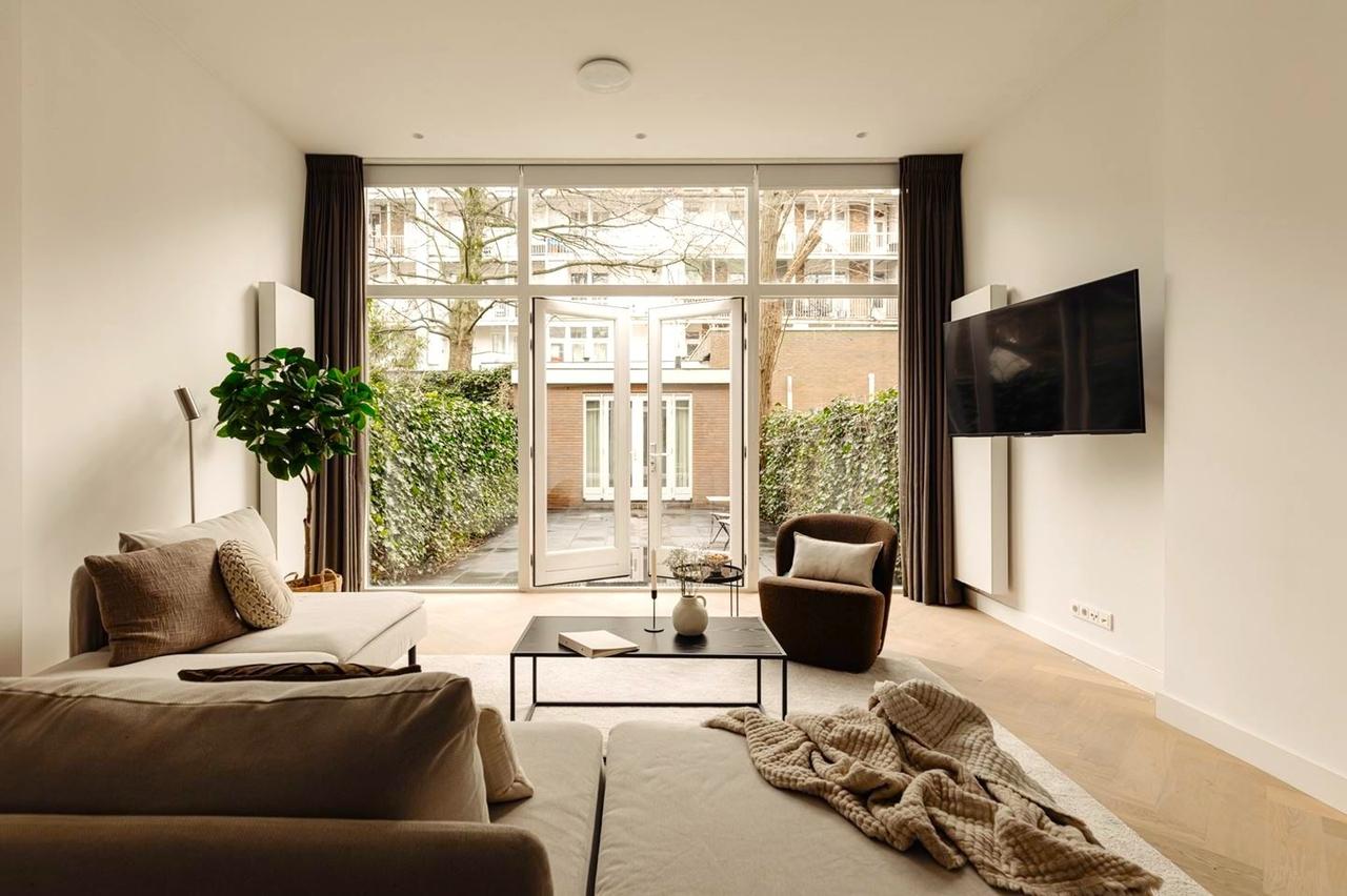 140 m² apartment with garden in De Pijp - Image 1