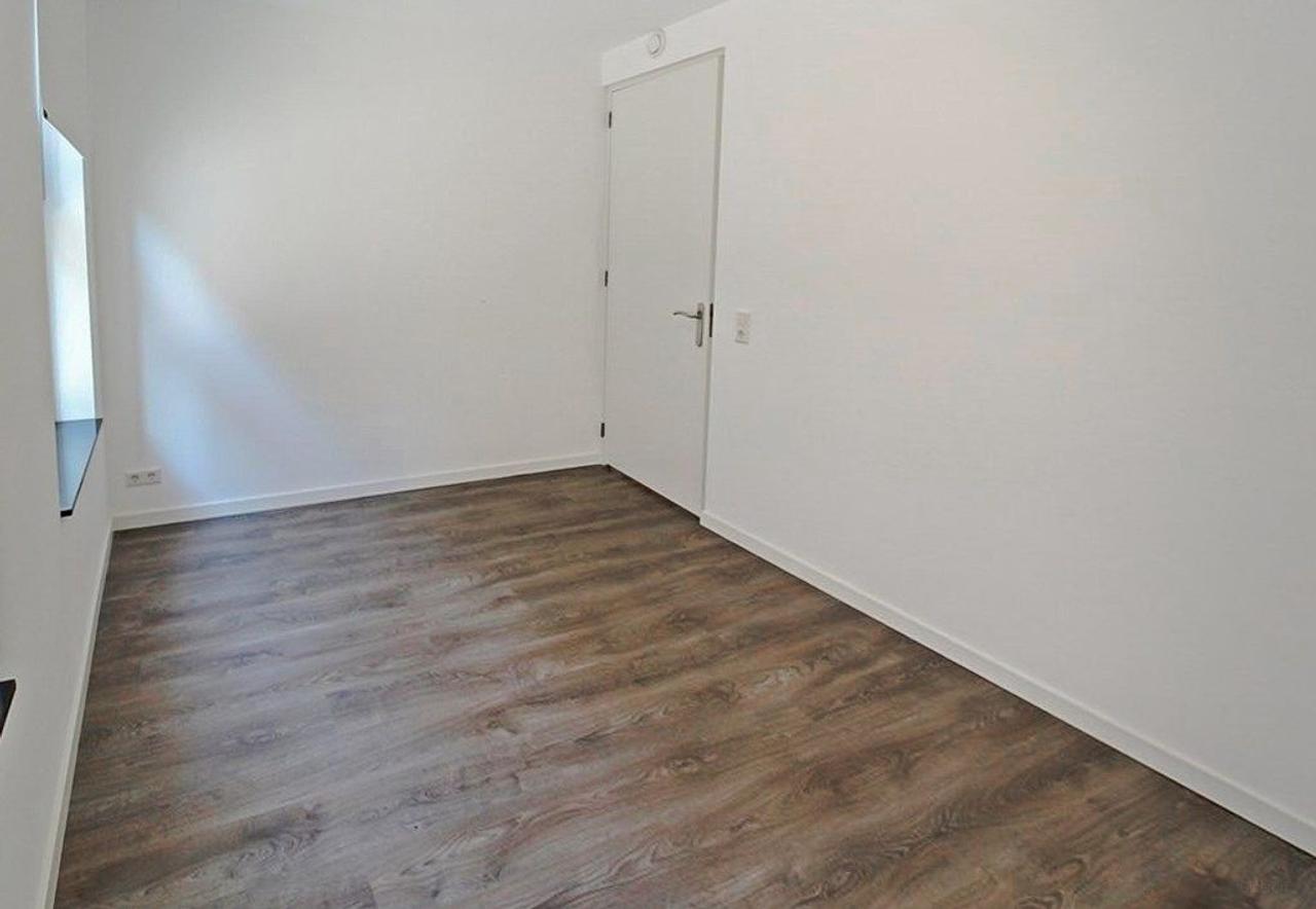 Ground-floor apartment with garden in Vijfhoek - Image 14