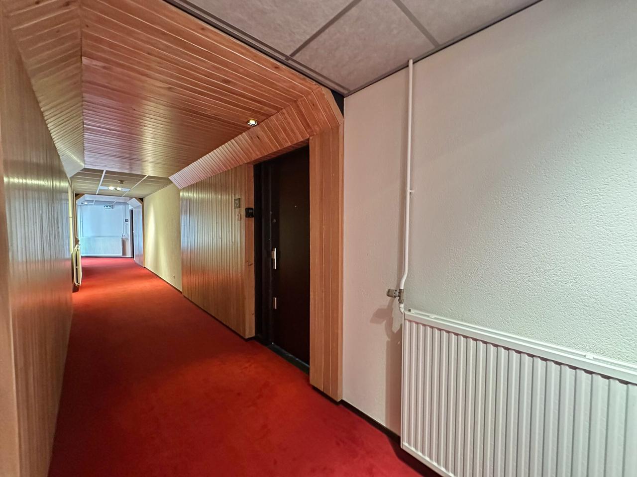 Gemeubileerd appartement met terras in Utrecht - Afbeelding 2