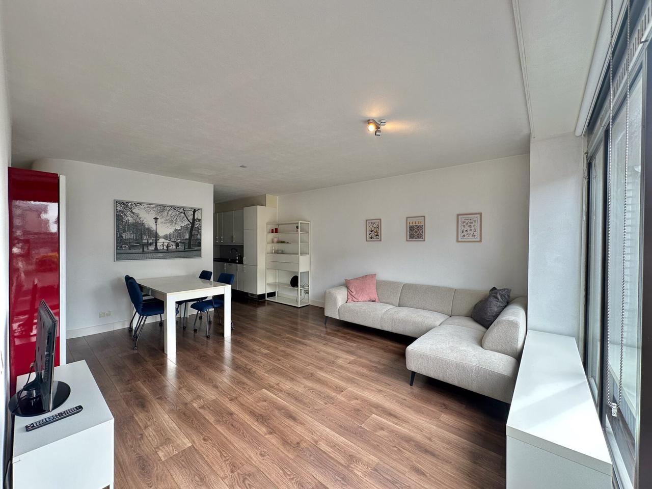 Gemeubileerd appartement met terras in Utrecht - Afbeelding 5