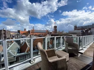 Gemeubileerd 3-kamerappartement in centrum