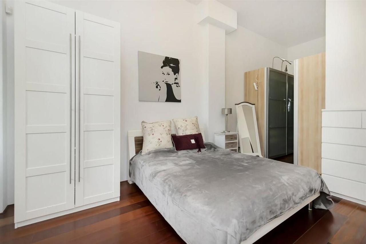 Gemeubileerd 2-kamerappartement van 80 m² - Afbeelding 8
