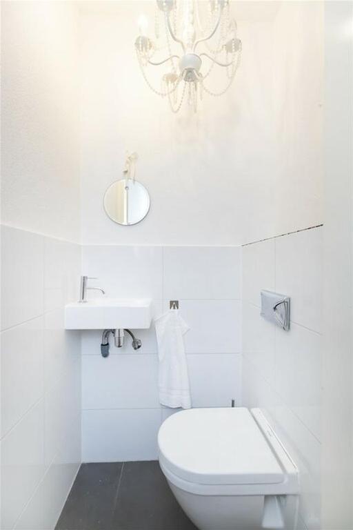 Gemeubileerd 2-kamerappartement van 80 m² - Afbeelding 12