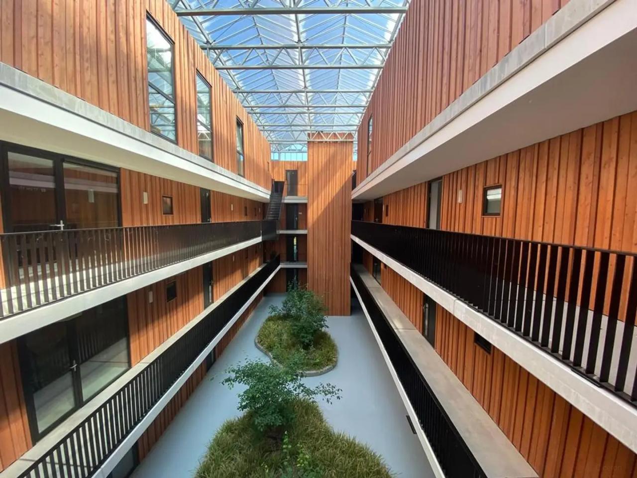 Apartment with Balcony and Parking in Hoorn - Image 7