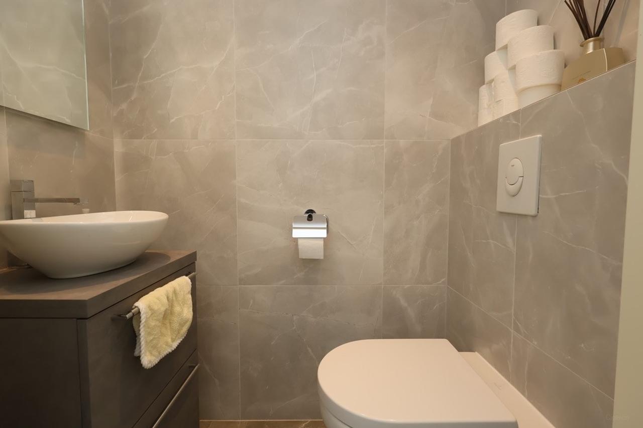 Gemeubileerd 4-kamerappartement op 32e verdieping - Afbeelding 20