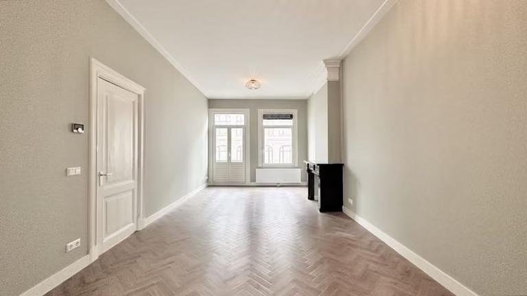 Gemeubileerd 2-kamerappartement met balkons - Afbeelding 7