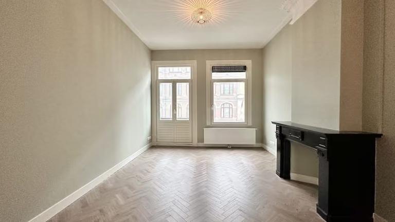 Gemeubileerd 2-kamerappartement met balkons - Afbeelding 9