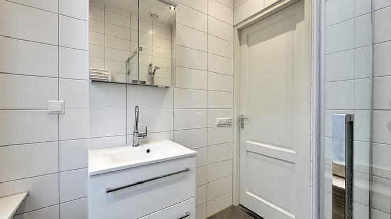Gemeubileerd 2-kamerappartement met balkons - Afbeelding 14