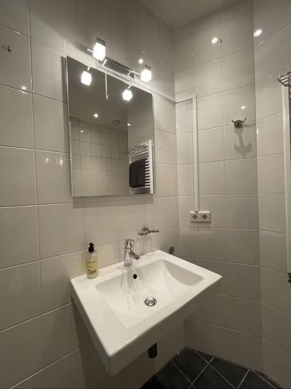 Gemeubileerd 2-slaapkamerappartement met terras - Afbeelding 14